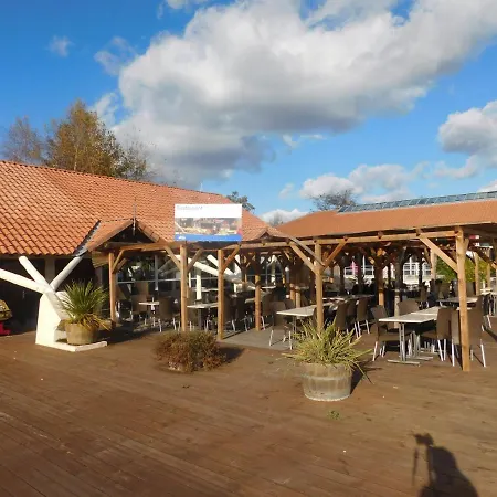 Mh 6-8p - Tt Equipe - Wifi Inclus - 4e Bord De Campingplatz *