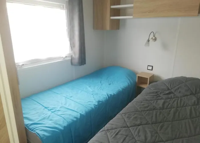 Campingplatz Mh 6-8p - Tt Equipe - Wifi Inclus - 4e Bord De Gastes