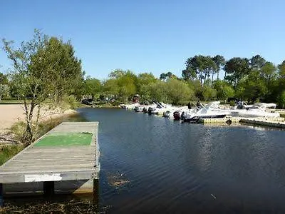 Mh 6-8p - Tt Equipe - Wifi Inclus - 4e Bord De Campingplatz