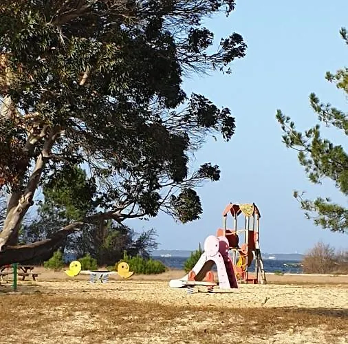 Mh 6-8p - Tt Equipe - Wifi Inclus - 4e Bord De Campingplatz