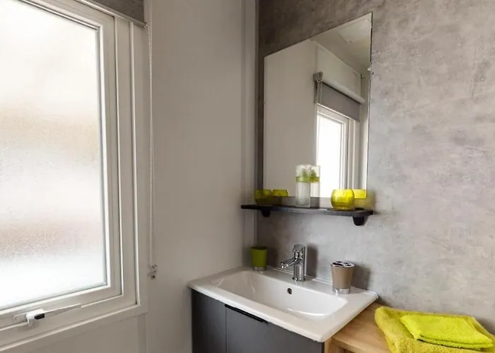 Mh 6-8p - Tt Equipe - Wifi Inclus - 4e Bord De Campingplatz *